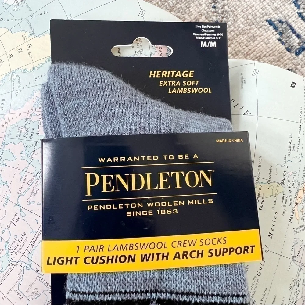 Pendleton Heritage Blue Light Cushion Moisture Wicking Soft Lambswool Crew Socks